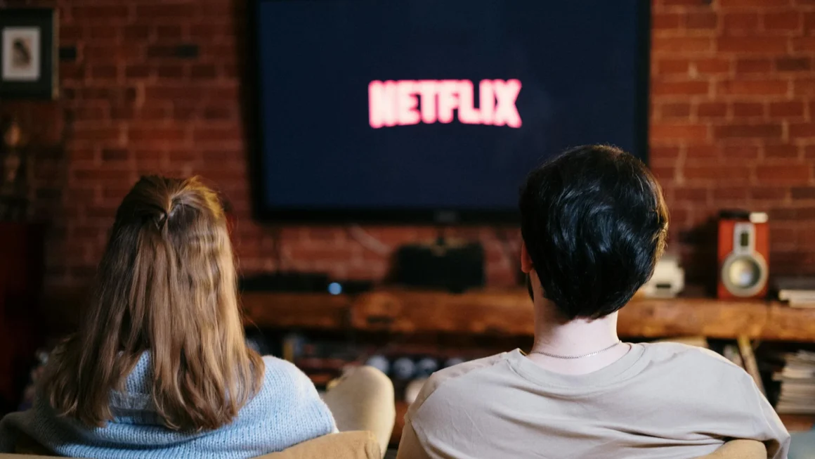 10 Best Series to Watch with your Family and Friends